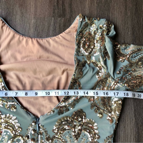 Dress the Population Lola Mini Dress Size L Grey/Green Gold Sequin NWT Mermaid - Picture 10 of 16